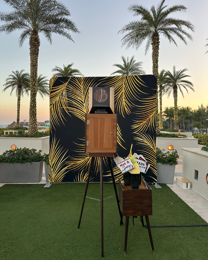 havana nights retro photo booth