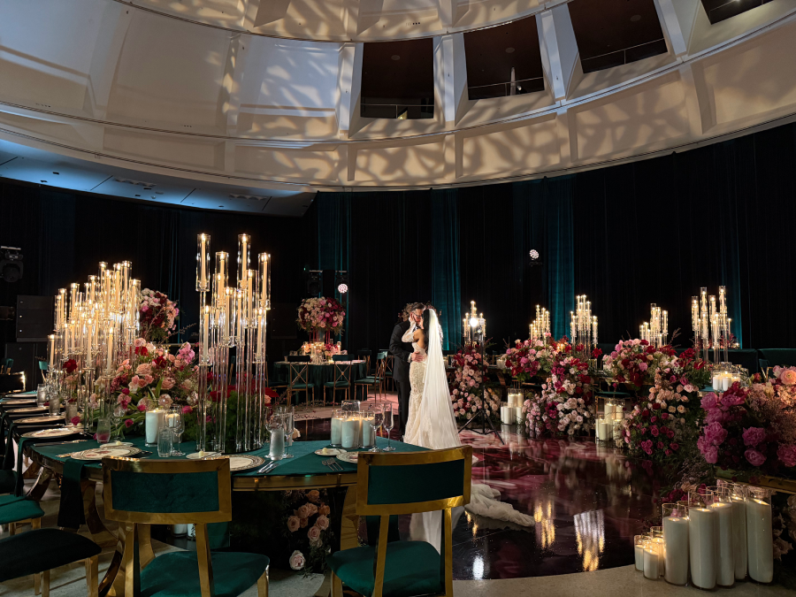 luxury portrait lounge venue couple