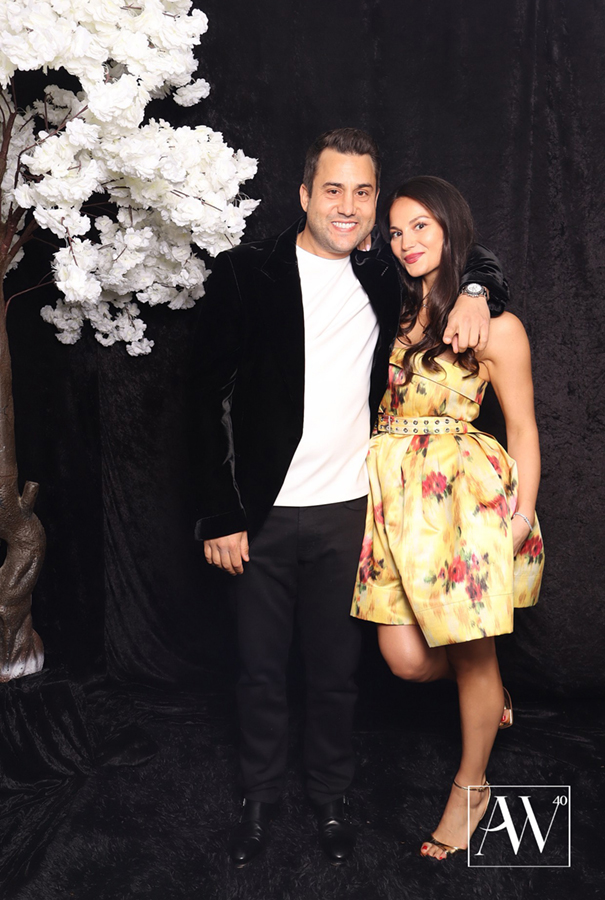 portrait deluxe edition glam photo booth full body luxury event photography