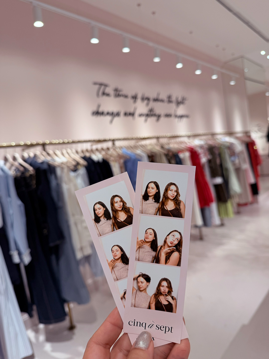boutique enclosed photo booth cinq a sept aventura mall retail activation custom branding printed photos